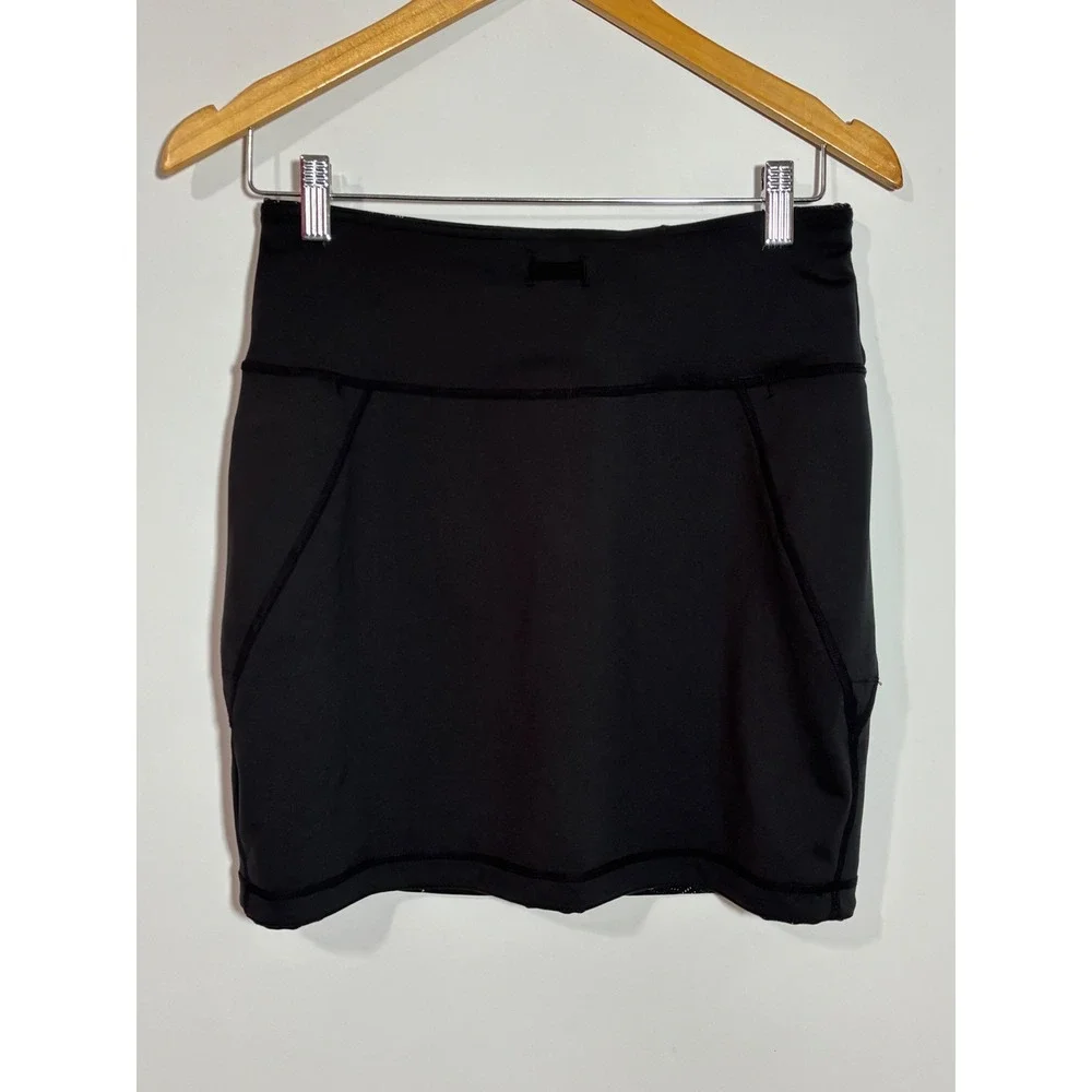 Title Nine MadDash Skirt Origami Black Reversible Athletic Mini Pockets Sz S NEW - Picture 4 of 11